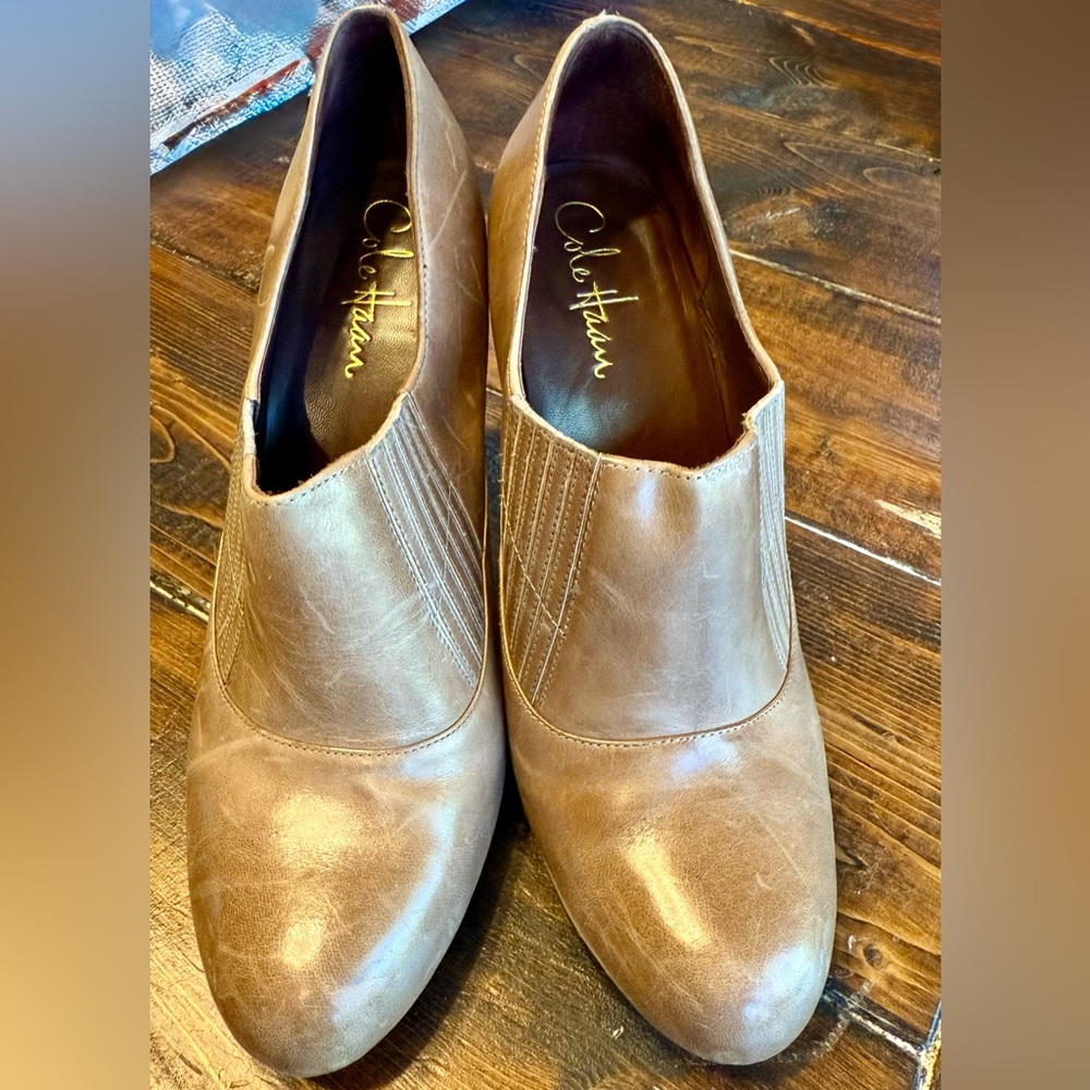 Cole Haan Tan Brown Leather Heels with Nike Air technology